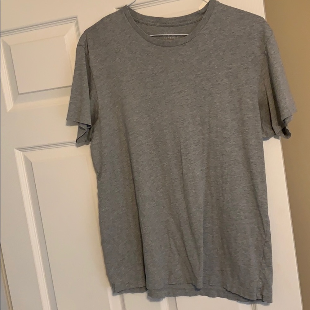J crew gray t-shirt